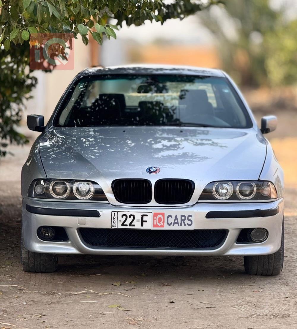 بی ئێم دەبڵیو سیریەس 5